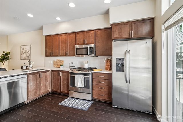 2107 NW Moraine Place, Issaquah, WA 98027