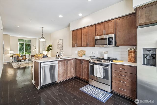 2107 NW Moraine Place, Issaquah, WA 98027