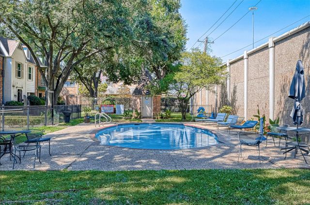 482 N Post Oak Lane, Houston, TX 77024