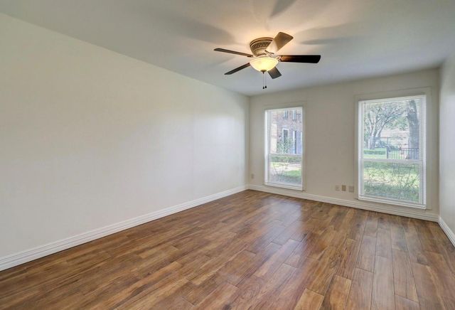 482 N Post Oak Lane, Houston, TX 77024