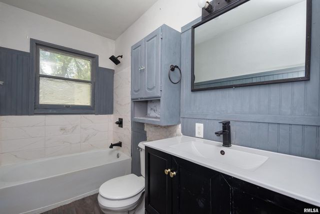 3823 15th Street, Moline, IL 61265