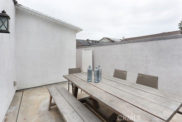21142 Cupar, Huntington Beach, CA 92646