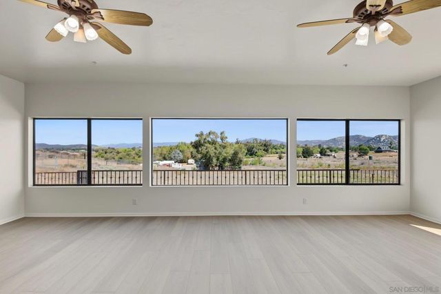333 Thomsen Way, Ramona, CA 92065
