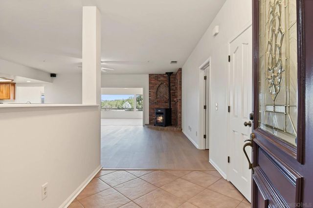 333 Thomsen Way, Ramona, CA 92065