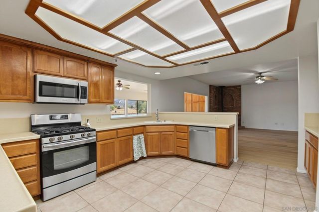 333 Thomsen Way, Ramona, CA 92065