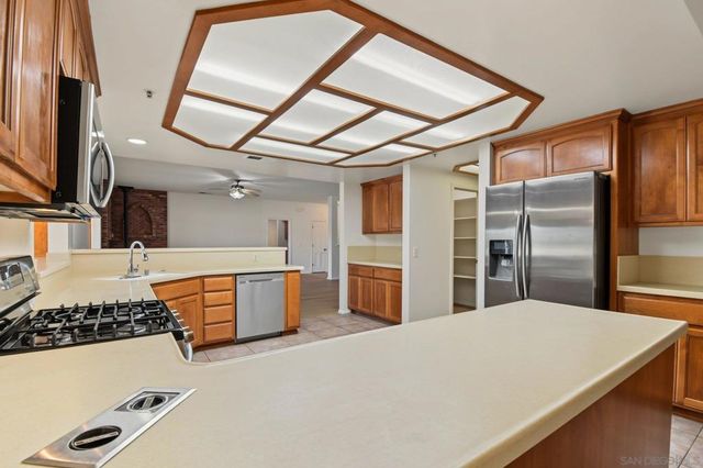 333 Thomsen Way, Ramona, CA 92065