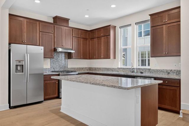 37385 Bay Crest Road, Newark, CA 94560
