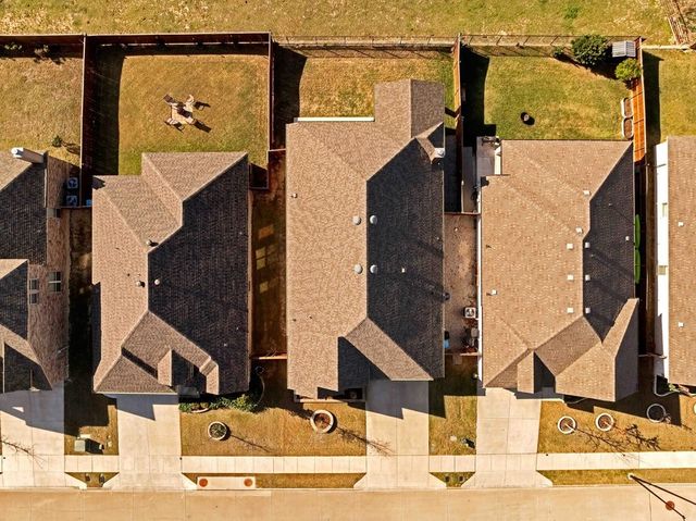 11853 Carlin Drive, Fort Worth, TX 76108