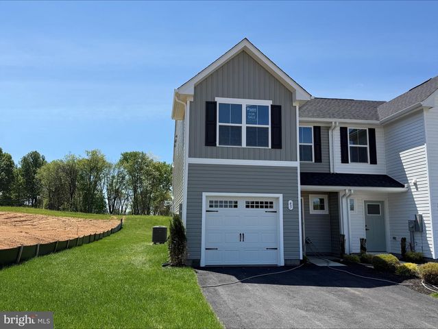 65 BRECKENRIDGE DR, Hagerstown, MD 21740