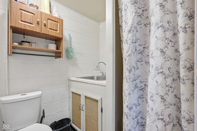 2933 N Tibbs Avenue, Indianapolis, IN 46222