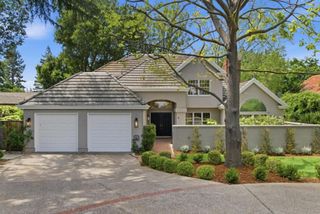 8 Almendra Lane, Los Altos, CA 94022