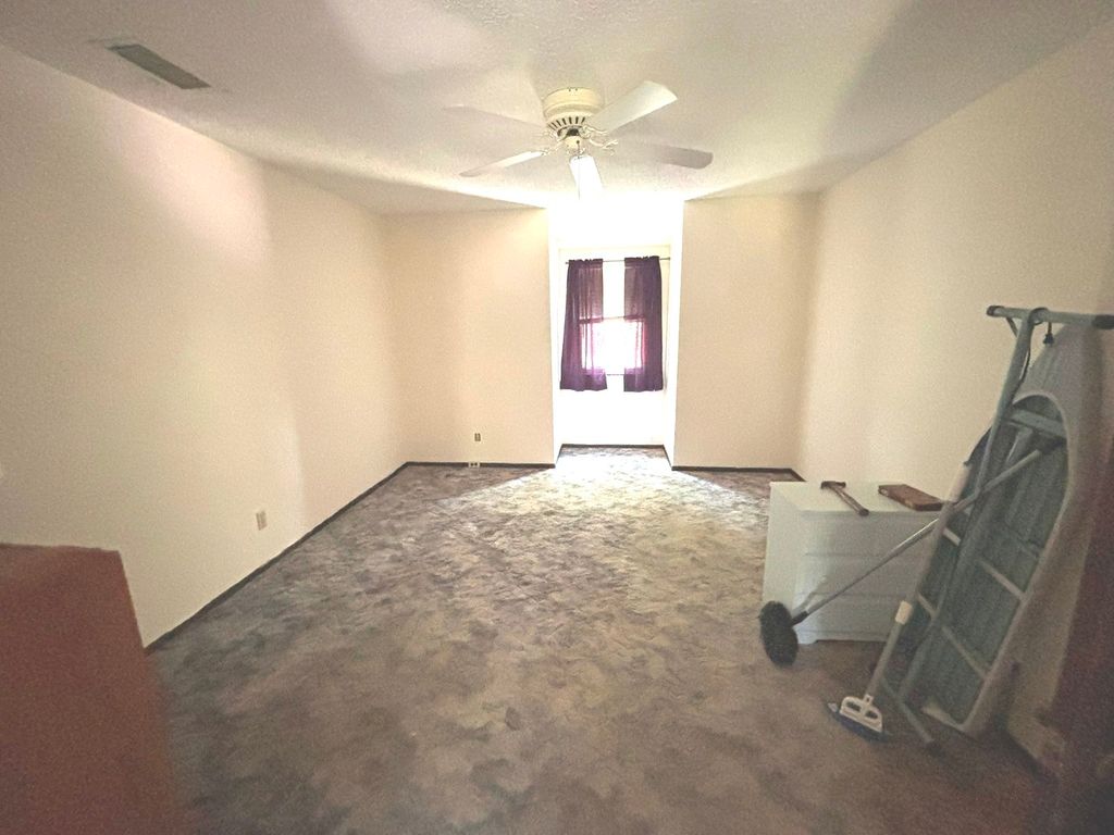 Image 12 of property listing at 217 Woodland Drive, Salem, IL 62881