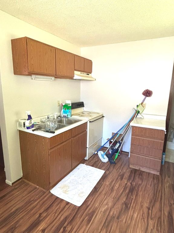 Image 14 of property listing at 217 Woodland Drive, Salem, IL 62881