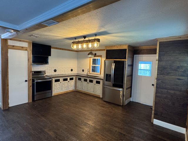 264 SW 28TH, Paris, TX 75460