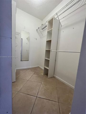 1000 Scotia Dr 101, Hypoluxo, FL 33462