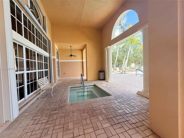 1000 Scotia Dr 101, Hypoluxo, FL 33462