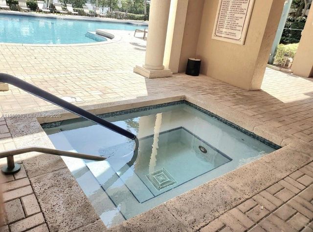 1000 Scotia Dr 101, Hypoluxo, FL 33462