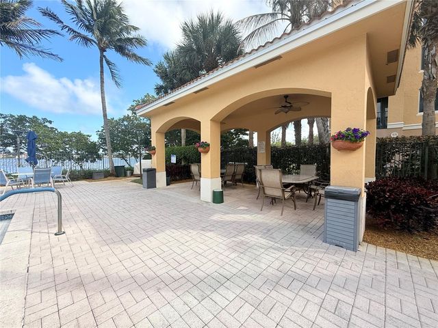 1000 Scotia Dr 101, Hypoluxo, FL 33462