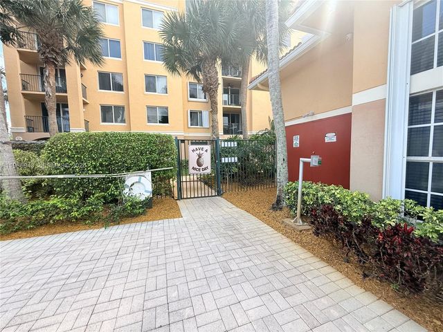 1000 Scotia Dr 101, Hypoluxo, FL 33462