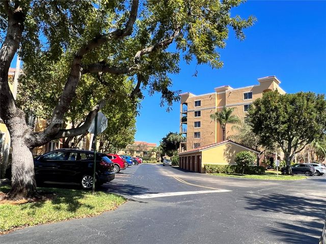 1000 Scotia Dr 101, Hypoluxo, FL 33462