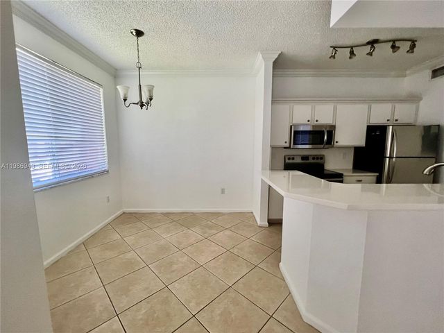 1000 Scotia Dr 101, Hypoluxo, FL 33462