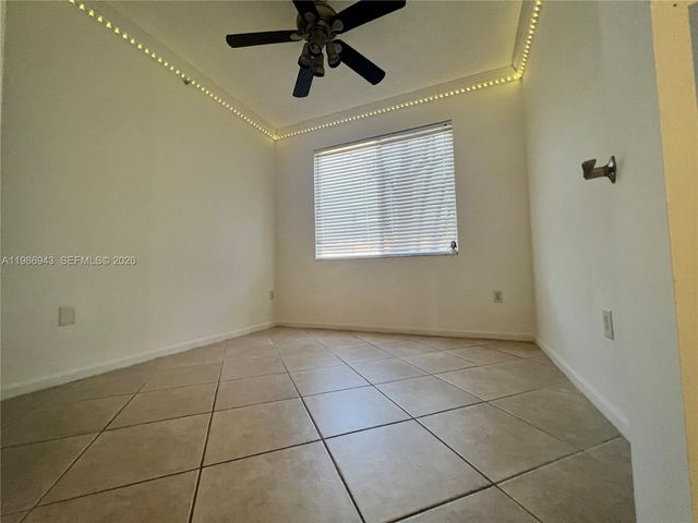 1000 Scotia Dr 101, Hypoluxo, FL 33462