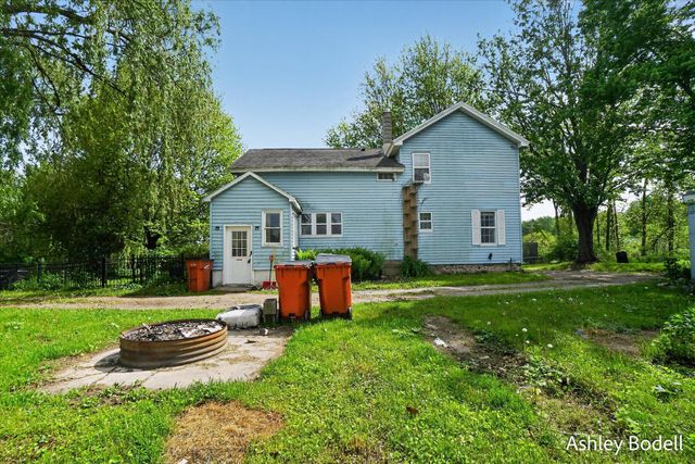 9615 10 Mile Road NE, Rockford, MI 49341
