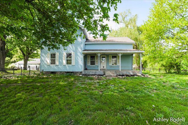 9615 10 Mile Road NE, Rockford, MI 49341
