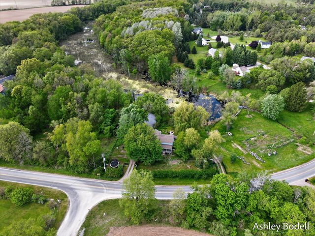 9615 10 Mile Road NE, Rockford, MI 49341