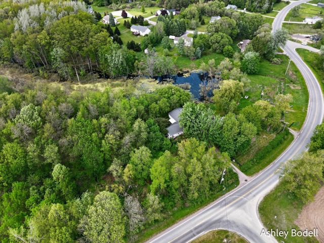 9615 10 Mile Road NE, Rockford, MI 49341