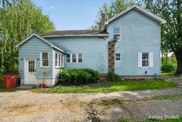 9615 10 Mile Road NE, Rockford, MI 49341