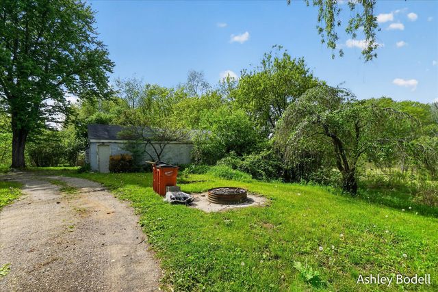9615 10 Mile Road NE, Rockford, MI 49341
