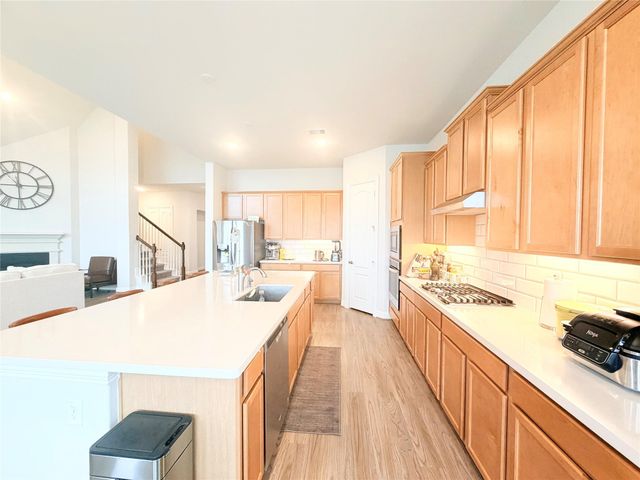 6610 Lake Oasis Drive, Katy, TX 77493