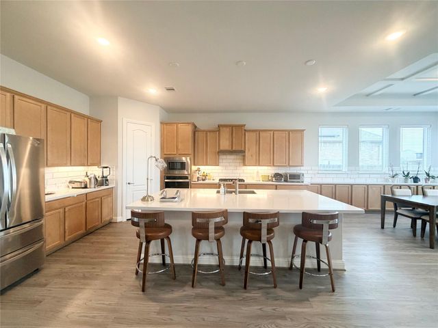 6610 Lake Oasis Drive, Katy, TX 77493