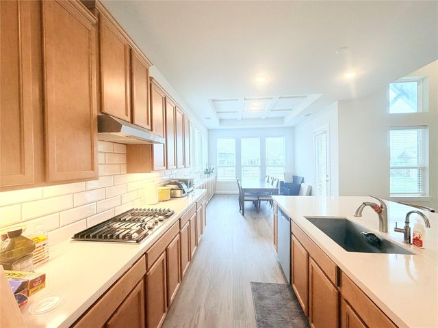 6610 Lake Oasis Drive, Katy, TX 77493