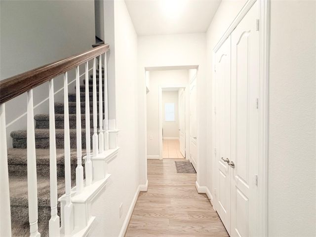 6610 Lake Oasis Drive, Katy, TX 77493