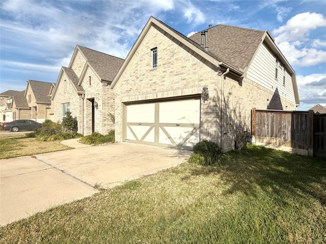 6610 Lake Oasis Drive, Katy, TX 77493