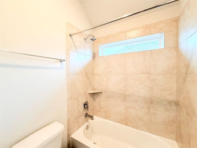 6610 Lake Oasis Drive, Katy, TX 77493