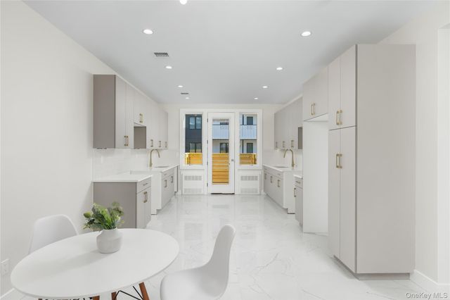 80 Memorial Park 201, Spring Valley, NY 10977