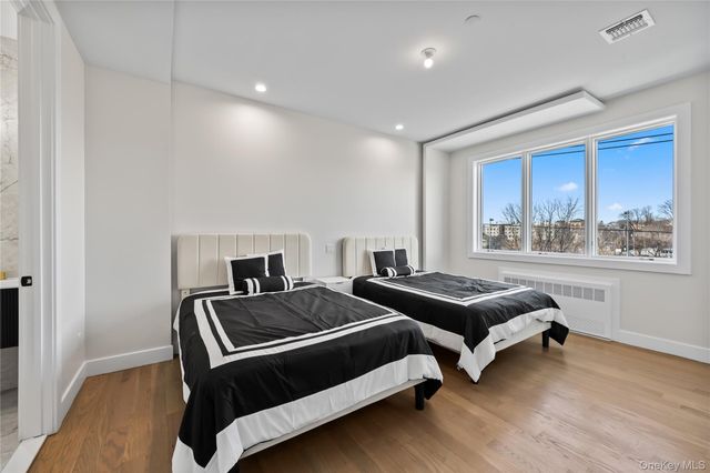 80 Memorial Park 201, Spring Valley, NY 10977