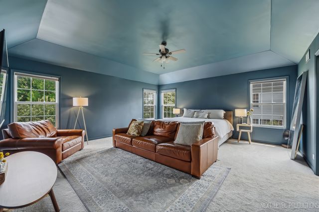940 HODGE Lane, Batavia, IL 60510