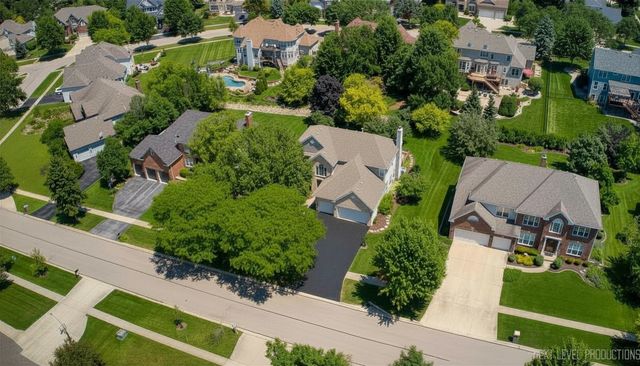 940 HODGE Lane, Batavia, IL 60510
