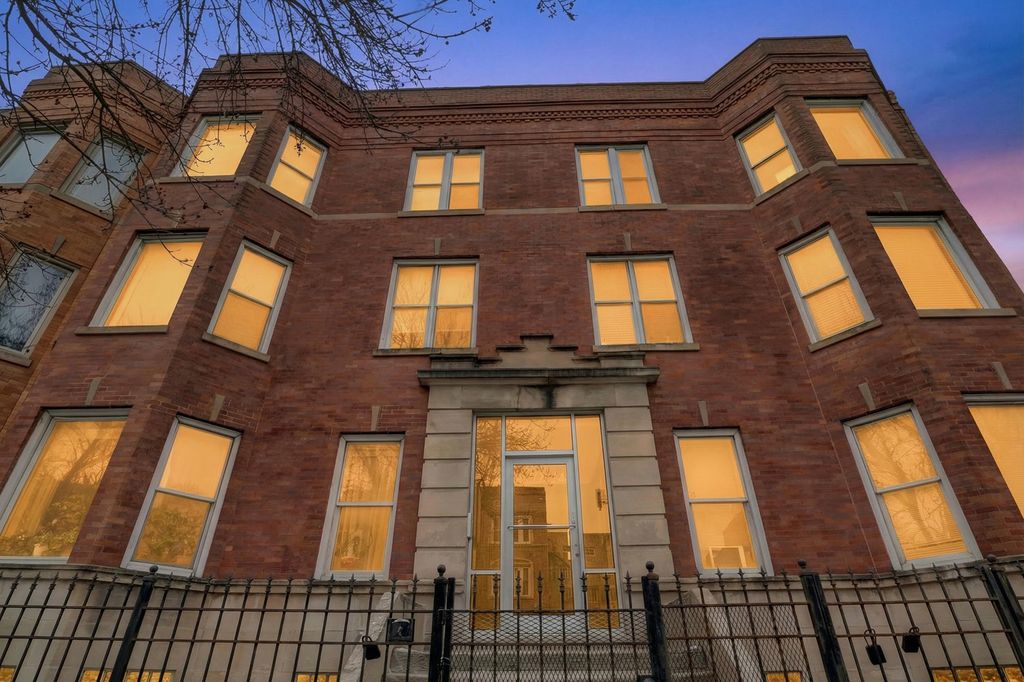 4622 S Calumet Avenue 3S, Chicago, IL 60653