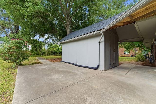 393 Old Acworth Road, Dallas, GA 30132