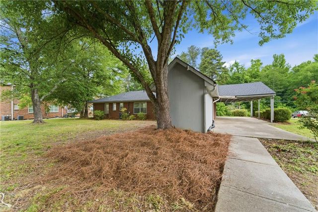 393 Old Acworth Road, Dallas, GA 30132
