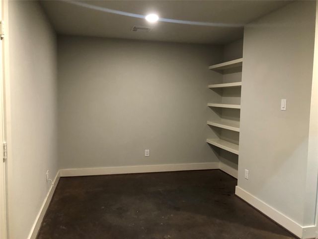 5514 Larkin Street, Houston, TX 77007