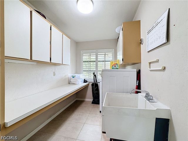 1201 Westfield DR, Fort Myers, FL 33919