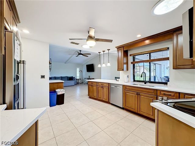 1201 Westfield DR, Fort Myers, FL 33919