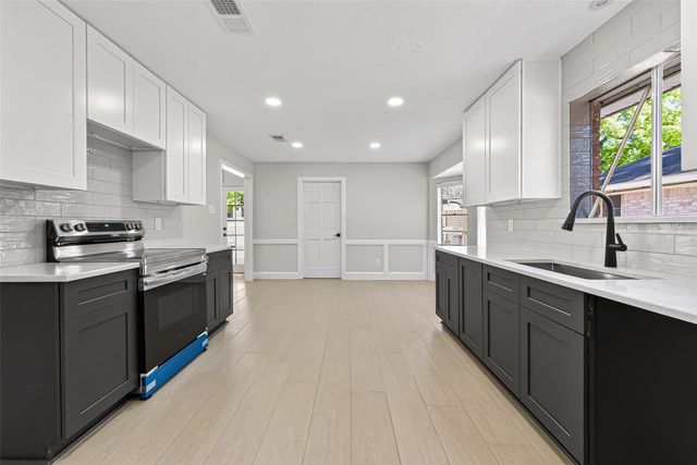 25510 Old Carriage Lane, Spring, TX 77373