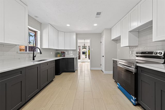 25510 Old Carriage Lane, Spring, TX 77373